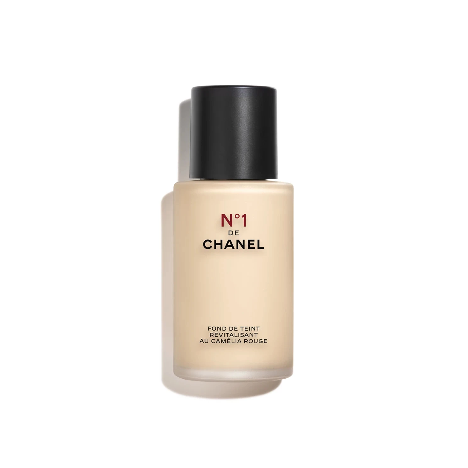 N1 DE CHANEL REVITALIZING SERUM Prevents And Corrects The